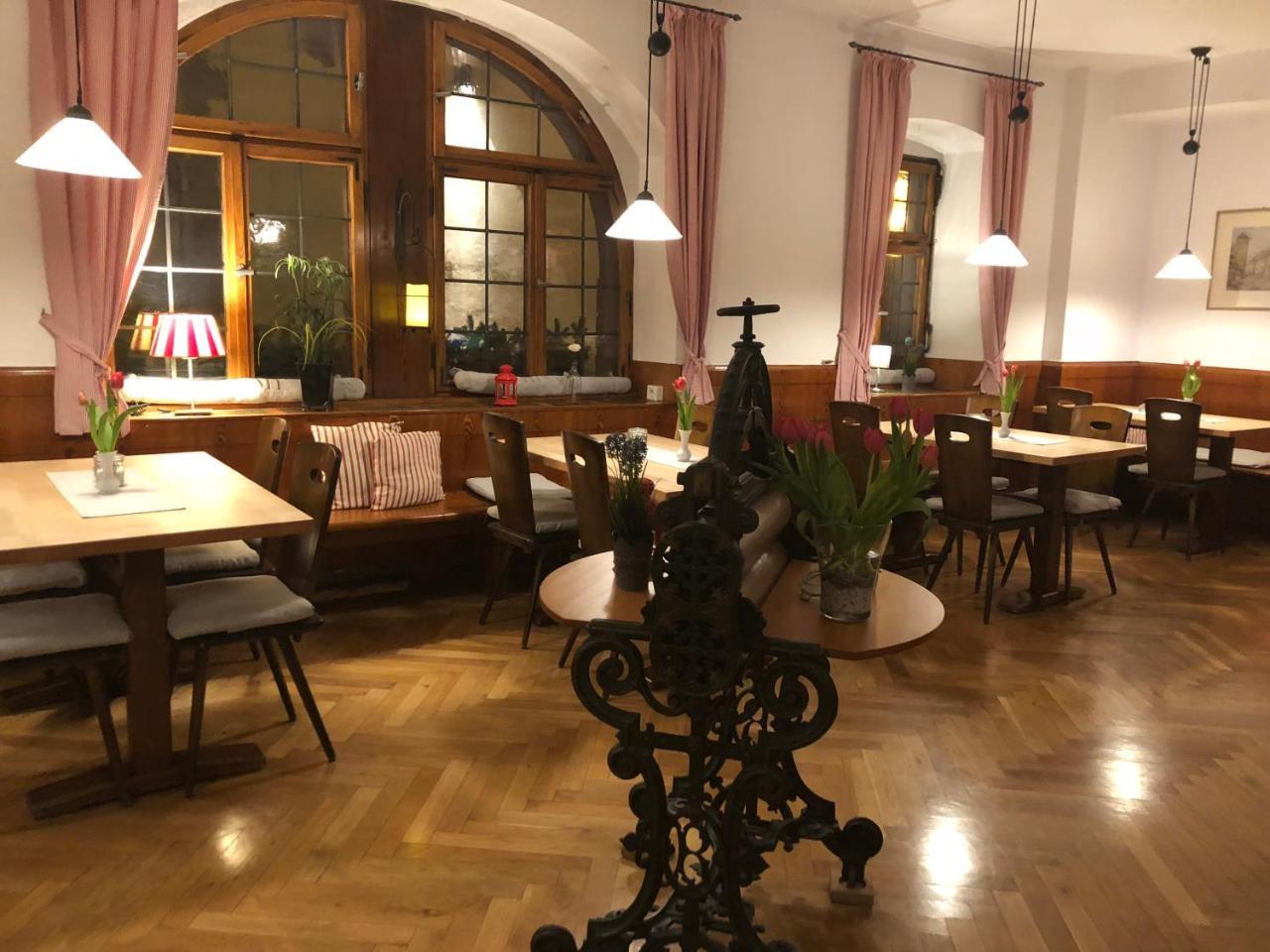 Hotel Gasthof Baren Ochsenfurt Zewnętrze zdjęcie